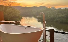 แควน้อยริเวอร์พาร์ค